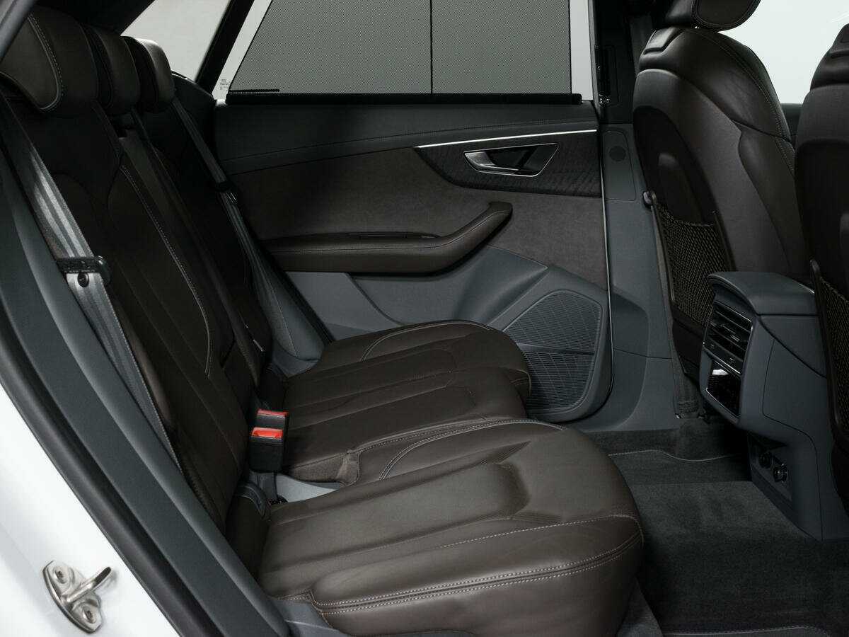 Купить Audi Q8 с пробегом. Фото: #13