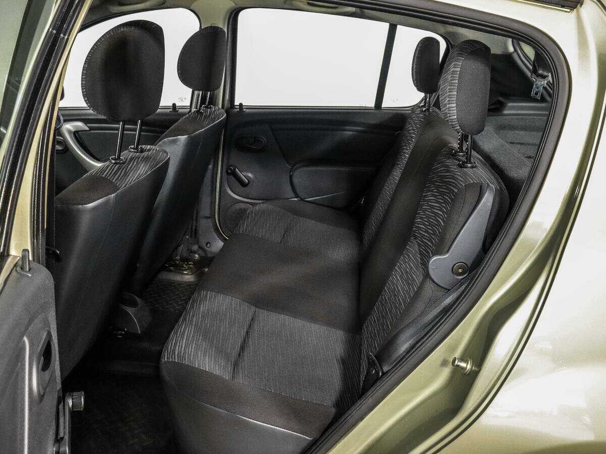 Купить Renault Sandero с пробегом. Фото: #8