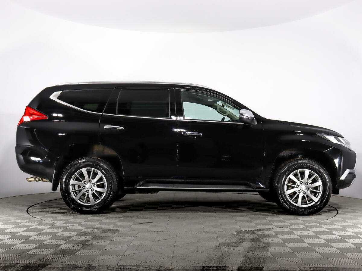 Купить Mitsubishi Pajero Sport с пробегом. Фото: #3