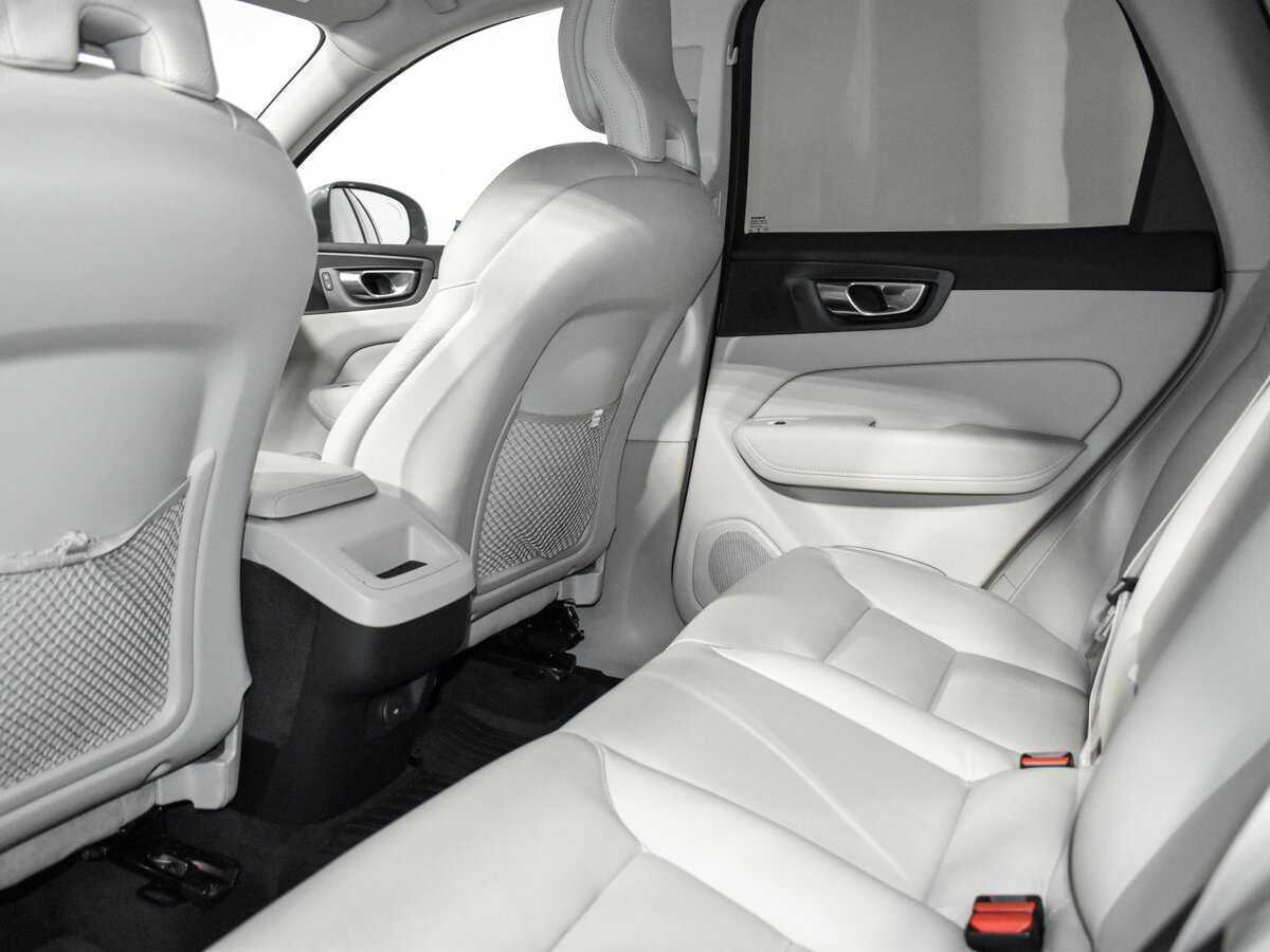 Купить Volvo XC60 с пробегом. Фото: #10