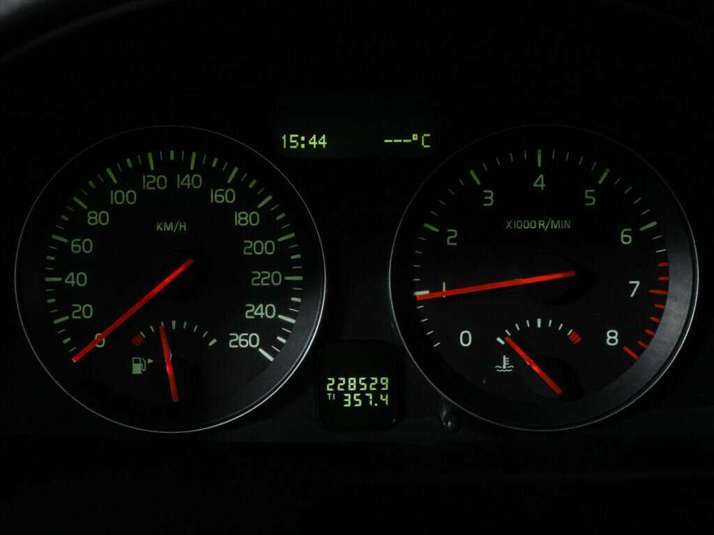Купить Volvo C30 с пробегом. Фото: #11