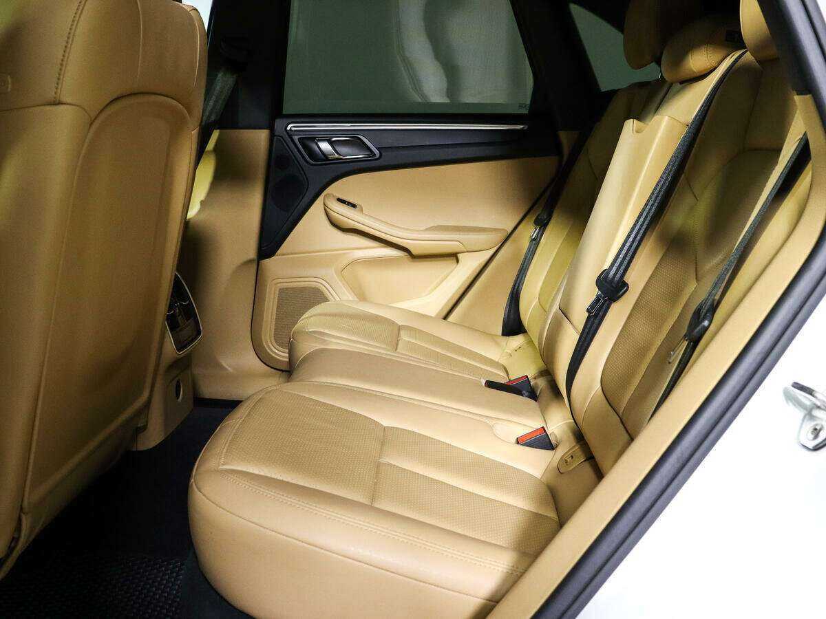 Купить Porsche Macan с пробегом. Фото: #5