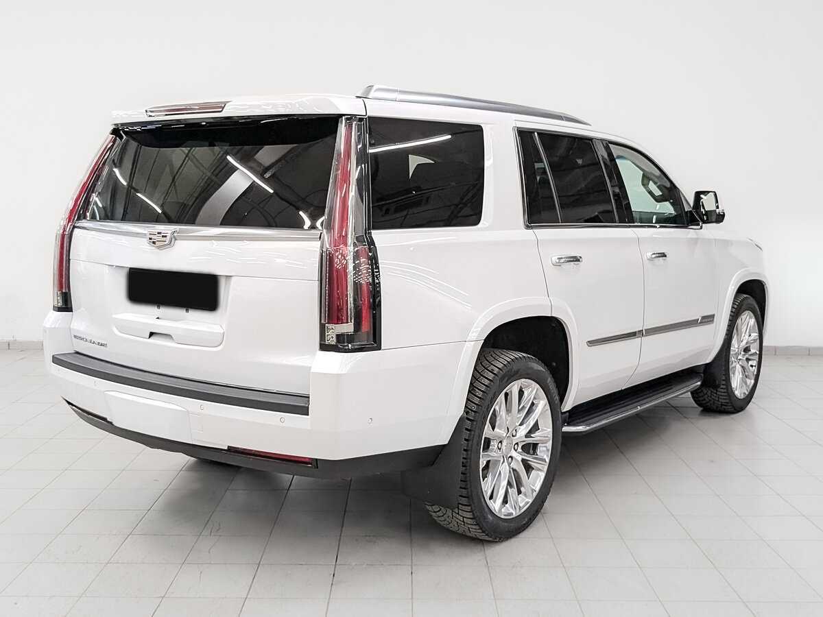 Купить Cadillac Escalade с пробегом. Фото: #4