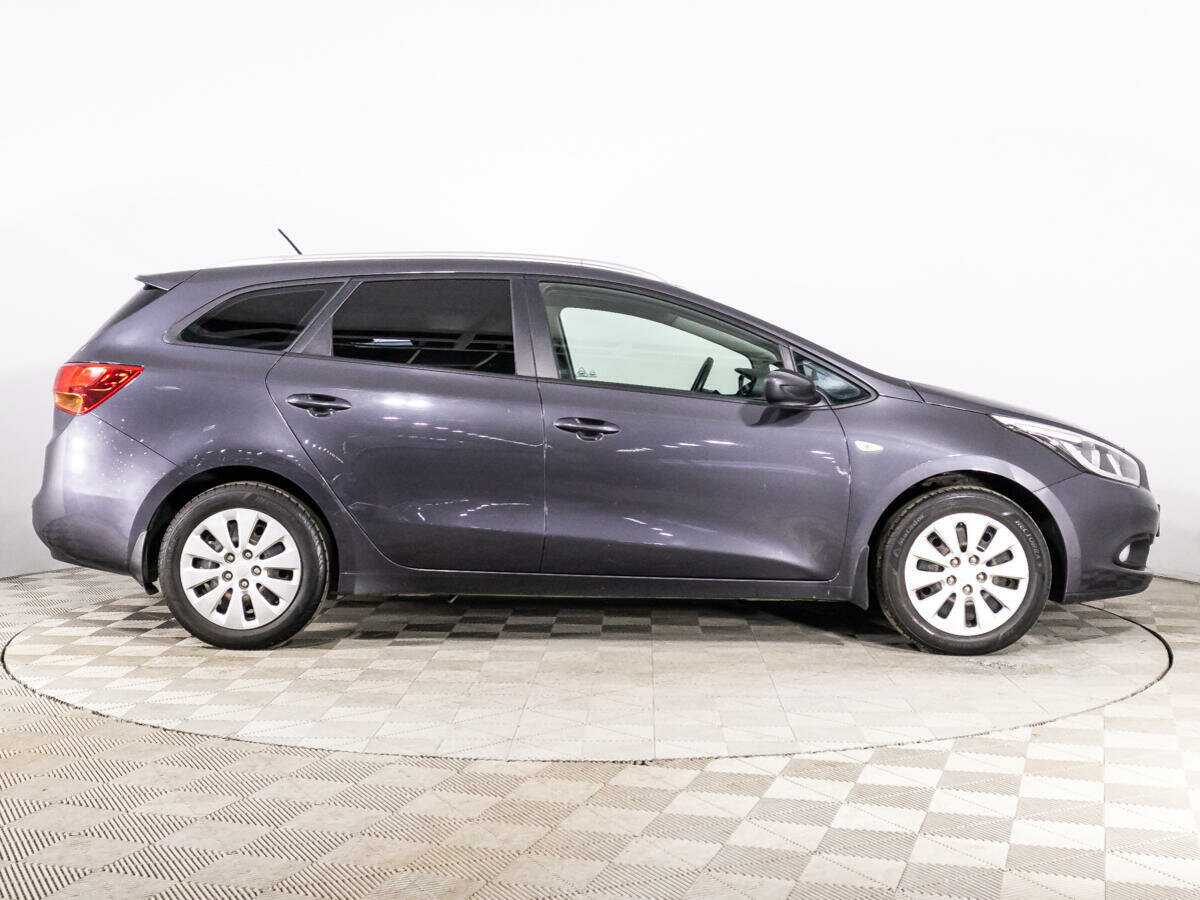 Купить Kia Ceed с пробегом. Фото: #3