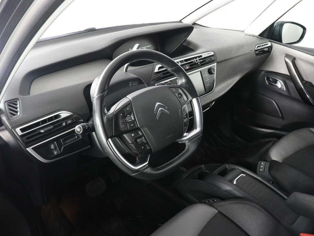 Купить Citroen C4 Picasso с пробегом. Фото: #4