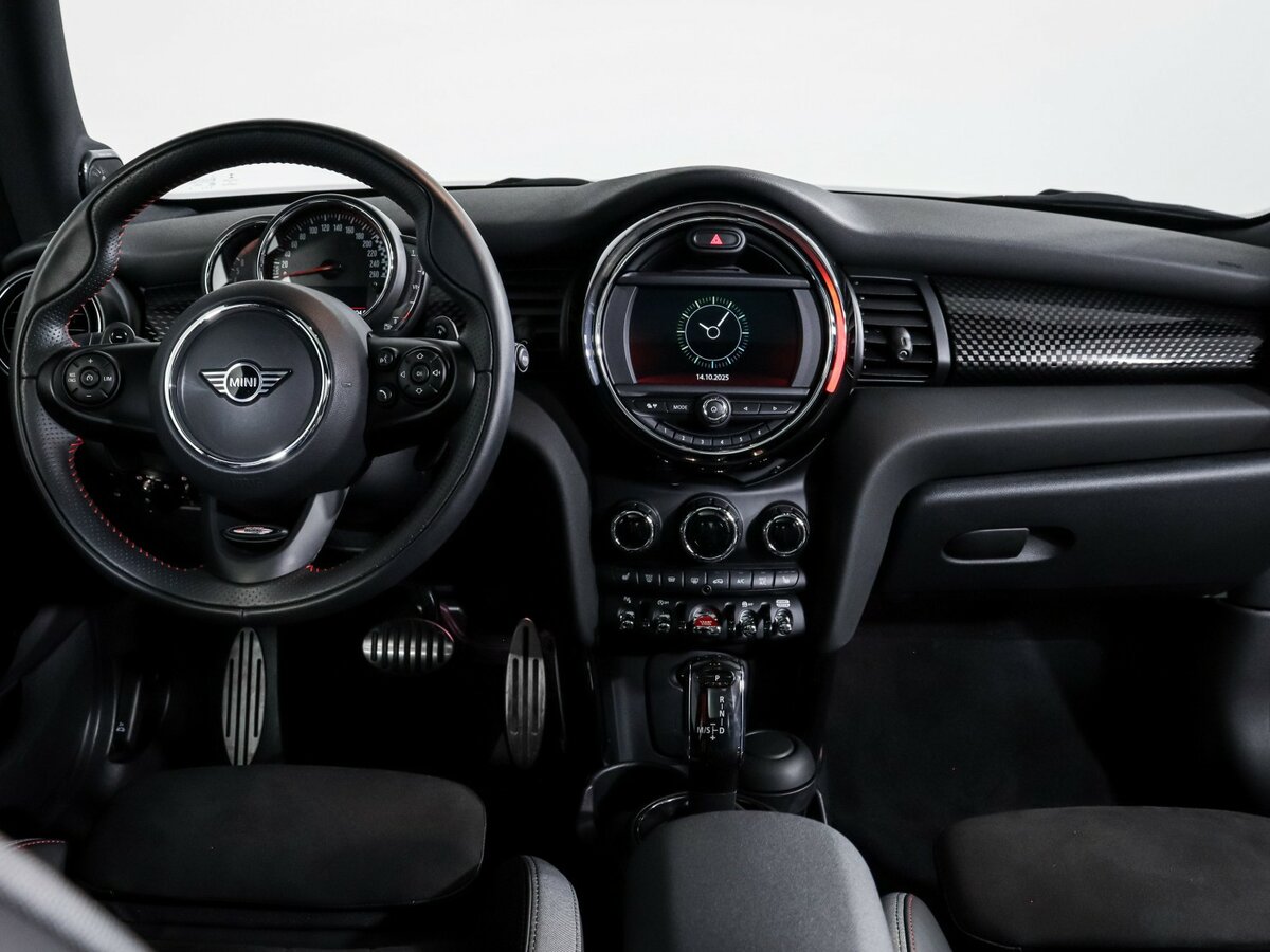 Купить Mini Hatch с пробегом. Фото: #9