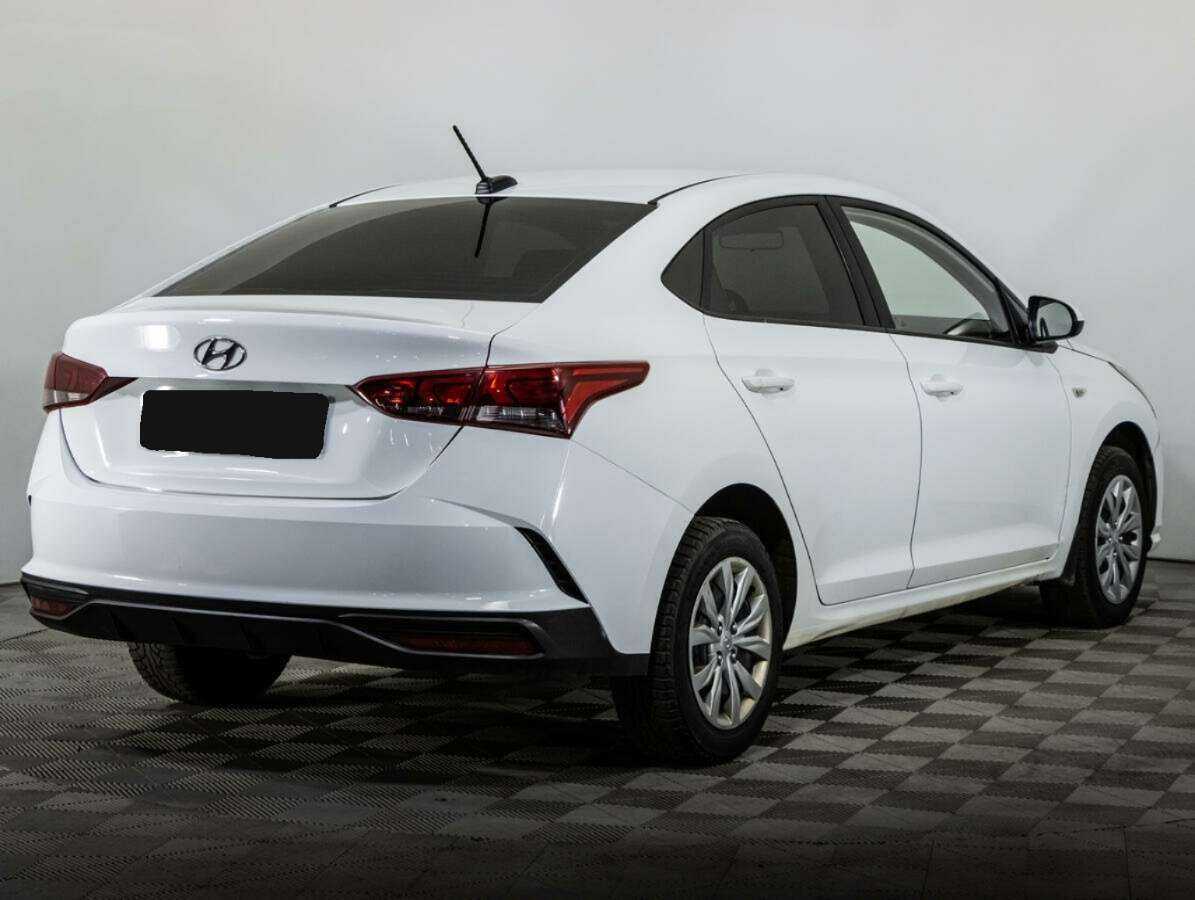 Купить Hyundai Solaris с пробегом. Фото: #4