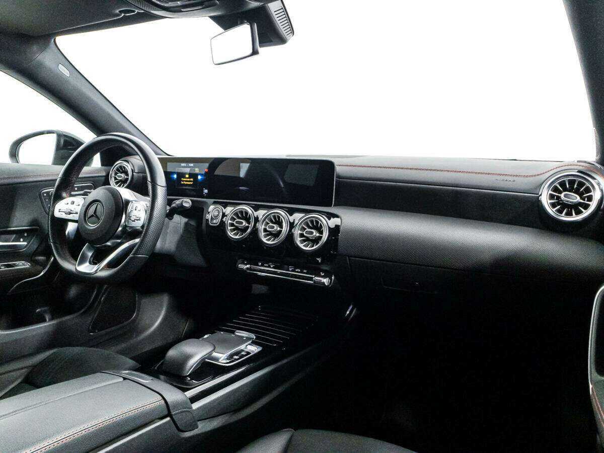Купить Mercedes-Benz CLA с пробегом. Фото: #8