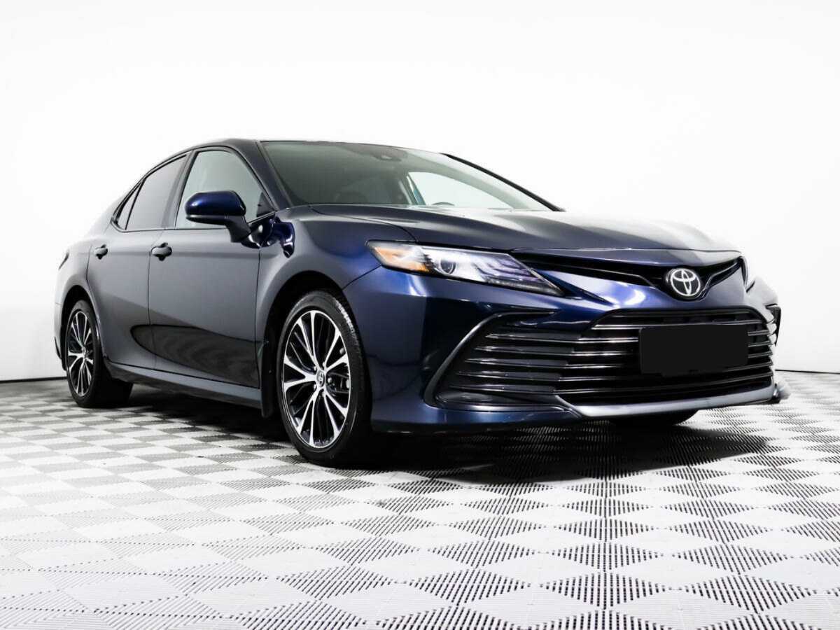 Купить Toyota Camry с пробегом. Фото: #2