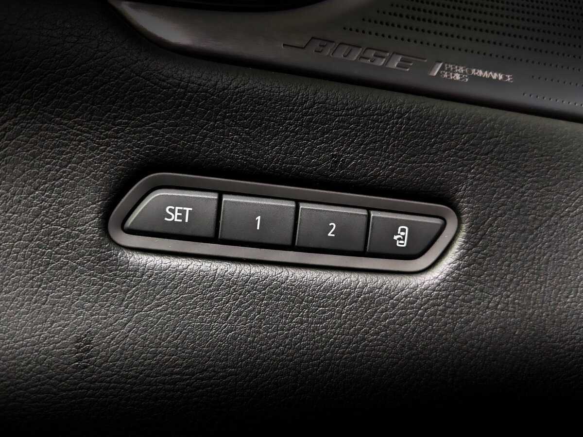 Купить Cadillac XT5 с пробегом. Фото: #21