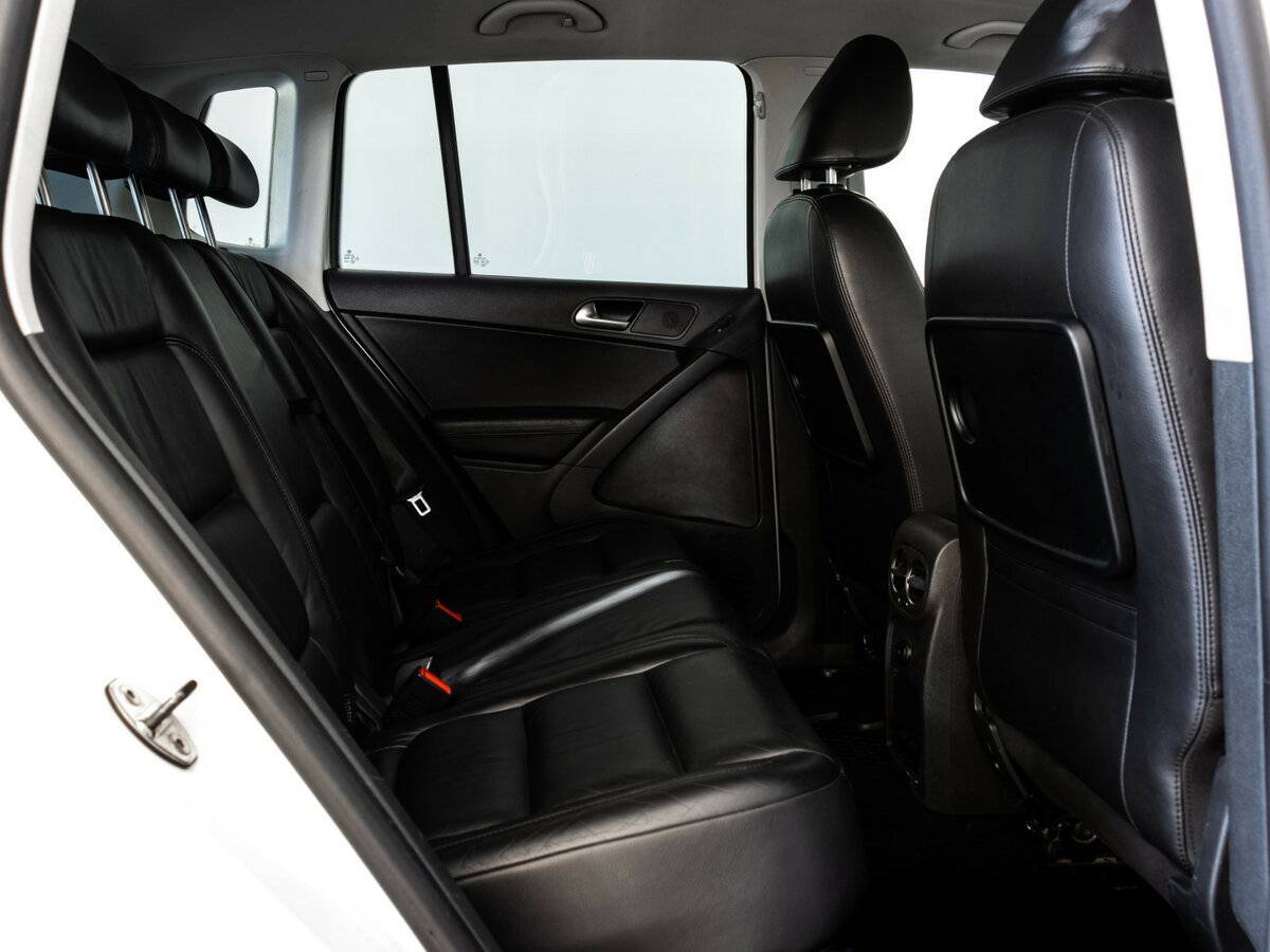 Купить Volkswagen Tiguan с пробегом. Фото: #12