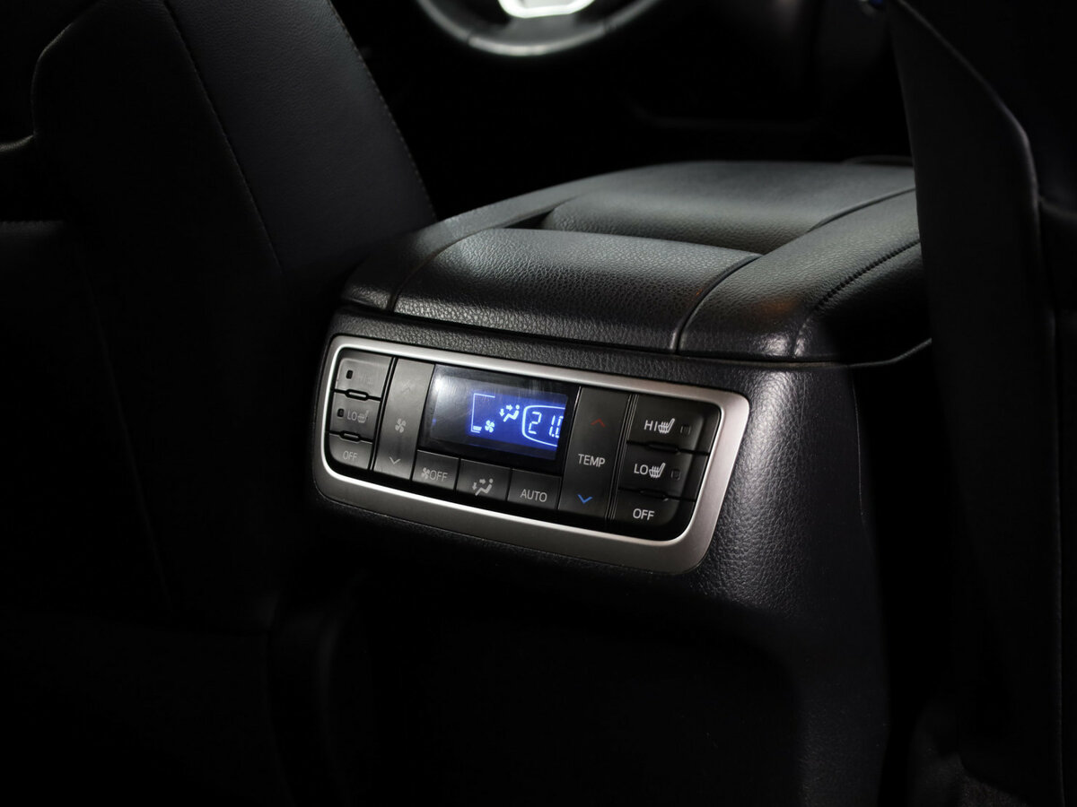 Купить Toyota Highlander с пробегом. Фото: #16