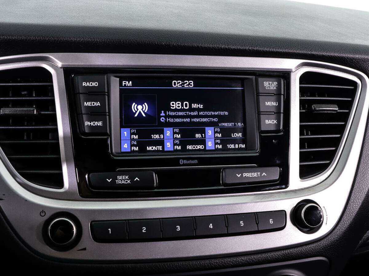 Купить Hyundai Solaris с пробегом. Фото: #16