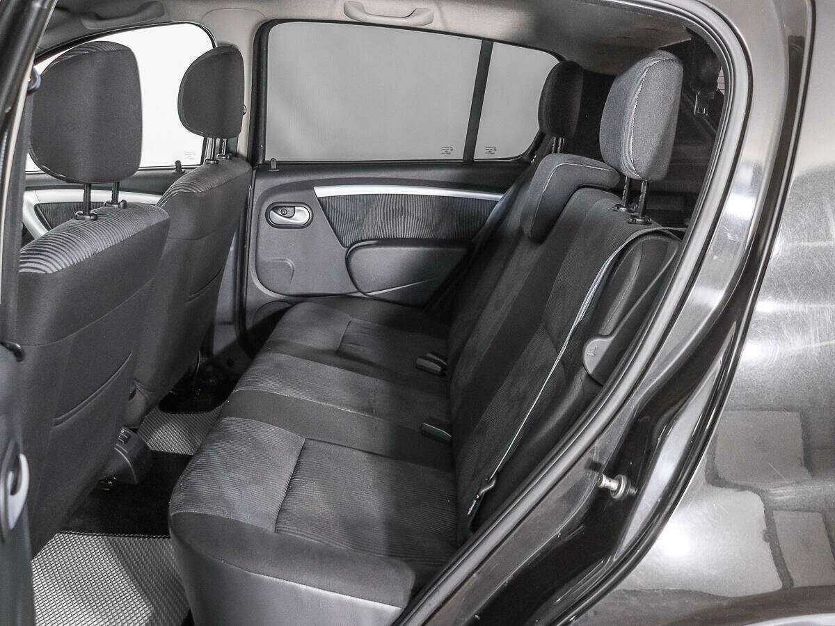 Купить Renault Sandero с пробегом. Фото: #9