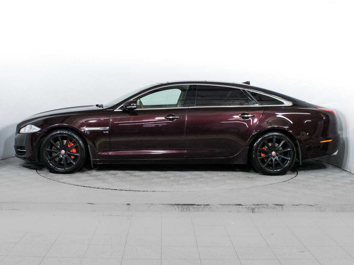 Купить Jaguar XJ с пробегом. Фото: #7