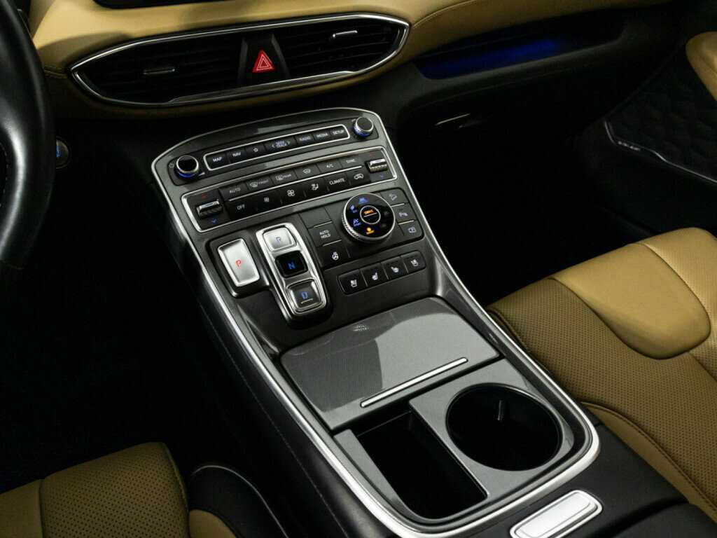 Купить Hyundai Santa Fe с пробегом. Фото: #16