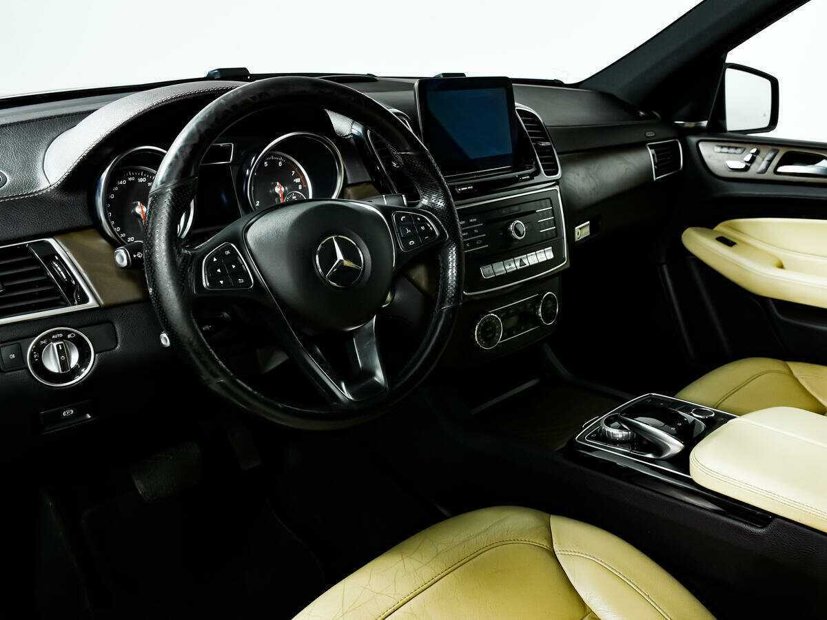 Купить Mercedes-Benz GLE с пробегом. Фото: #12