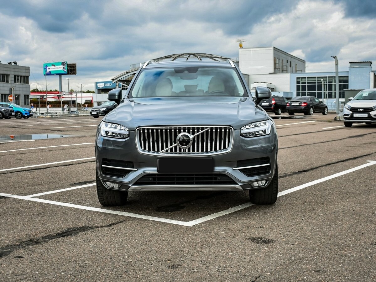 Купить Volvo XC90 с пробегом. Фото: #1