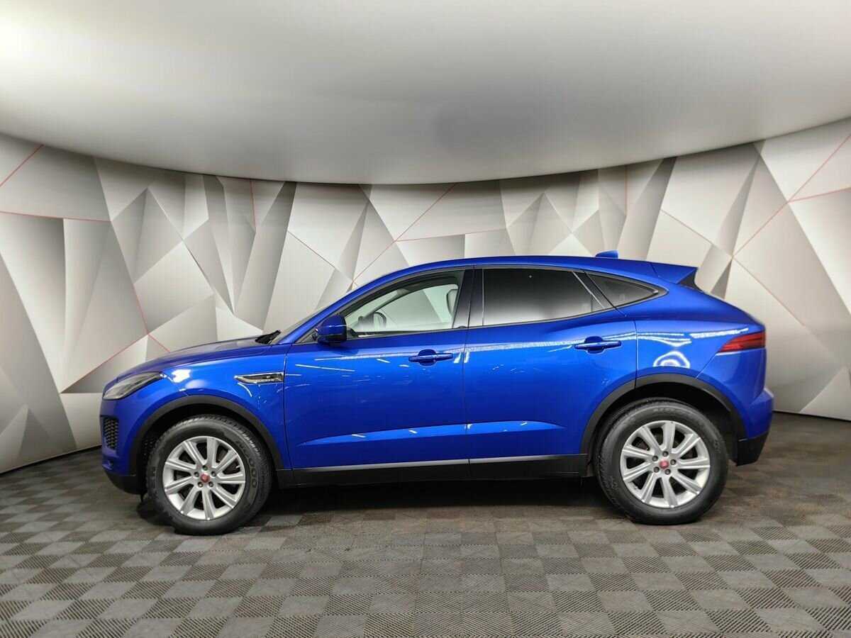 Купить Jaguar E-Pace с пробегом. Фото: #4