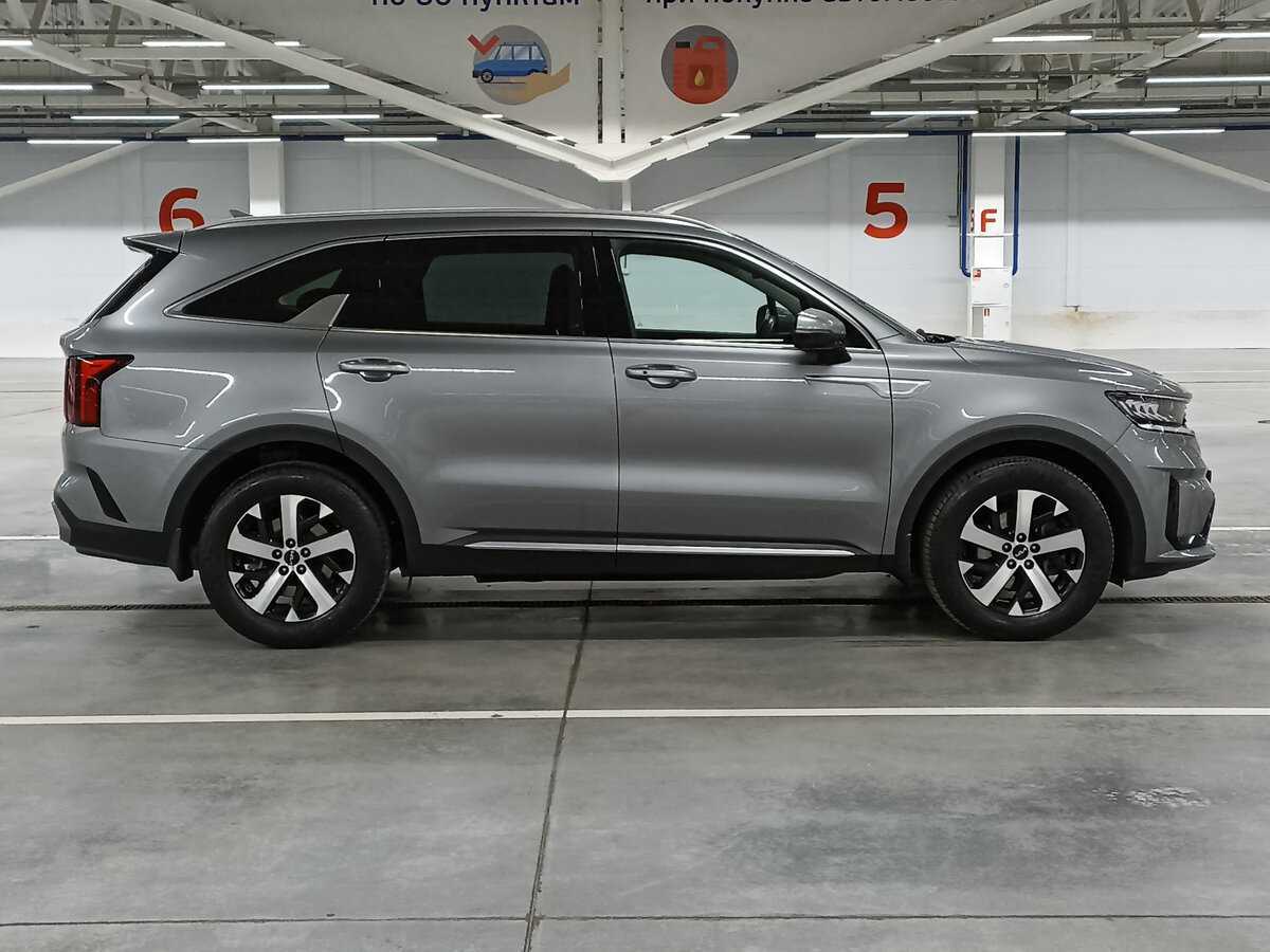 Купить Kia Sorento с пробегом. Фото: #3