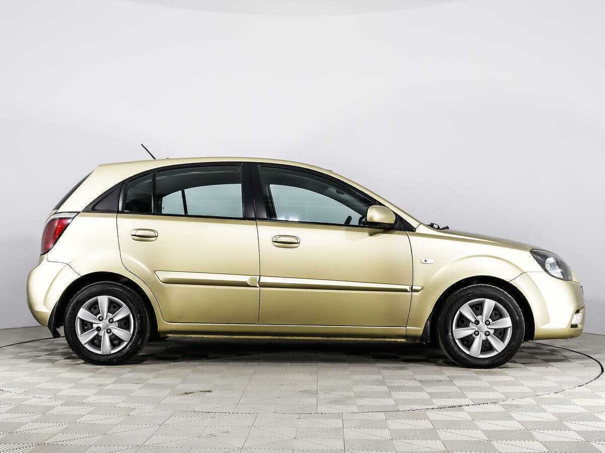 Купить Kia Rio с пробегом. Фото: #3