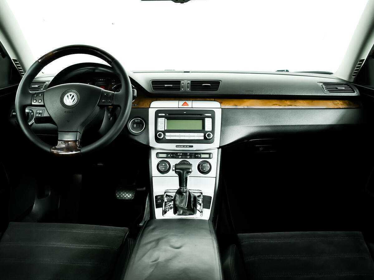 Купить Volkswagen Passat с пробегом. Фото: #10