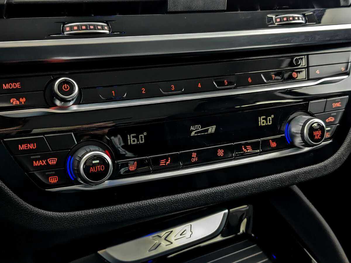 Купить BMW X4 с пробегом. Фото: #21