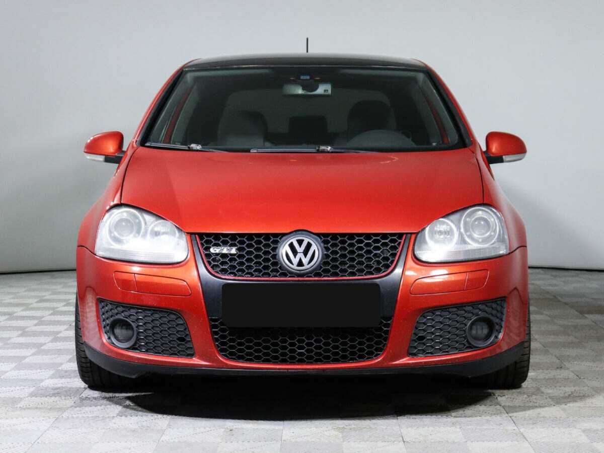 Купить Volkswagen Golf GTI с пробегом. Фото: #1
