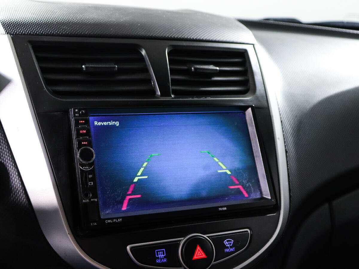 Купить Hyundai Solaris с пробегом. Фото: #12