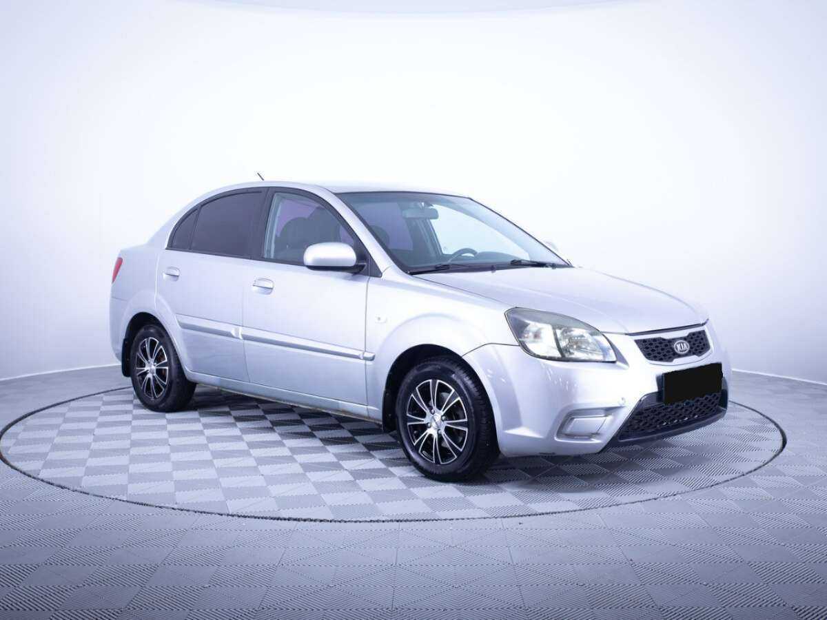 Купить Kia Rio с пробегом. Фото: #2