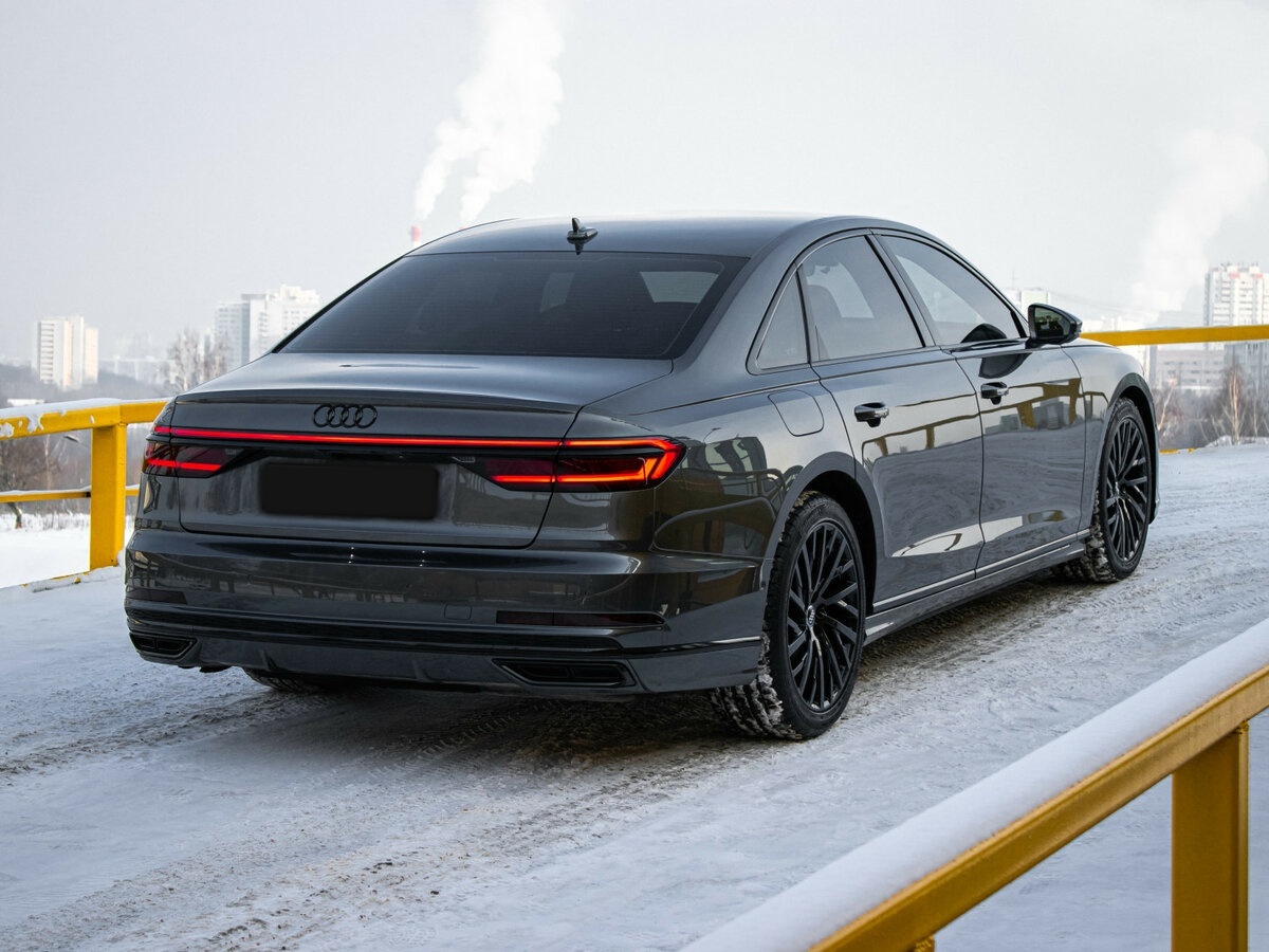 Купить Audi A8 с пробегом. Фото: #3