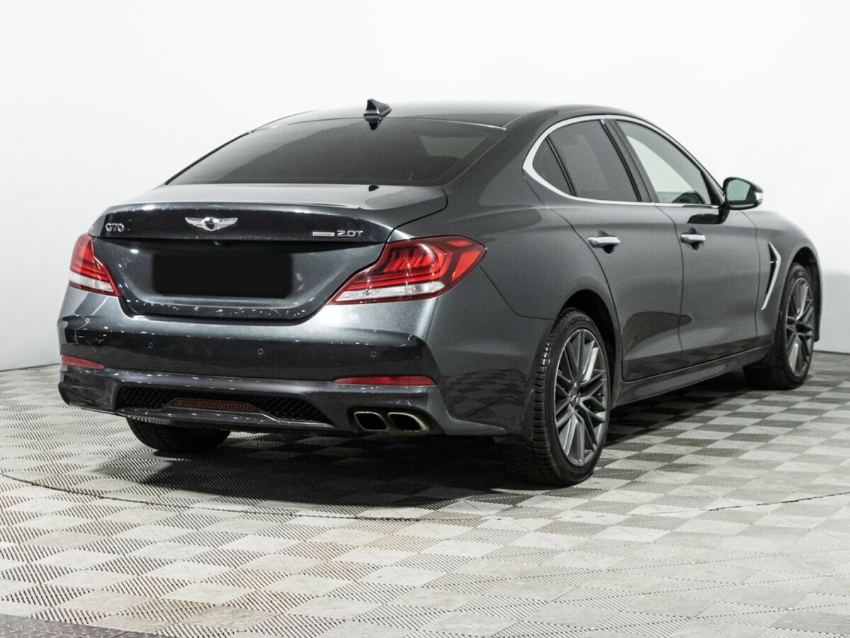 Купить Genesis G70 с пробегом. Фото: #4