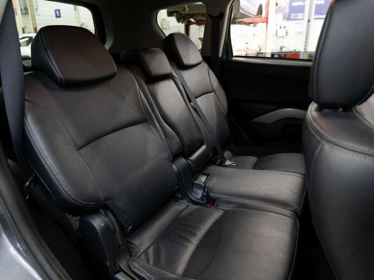 Купить Mitsubishi Outlander с пробегом. Фото: #8