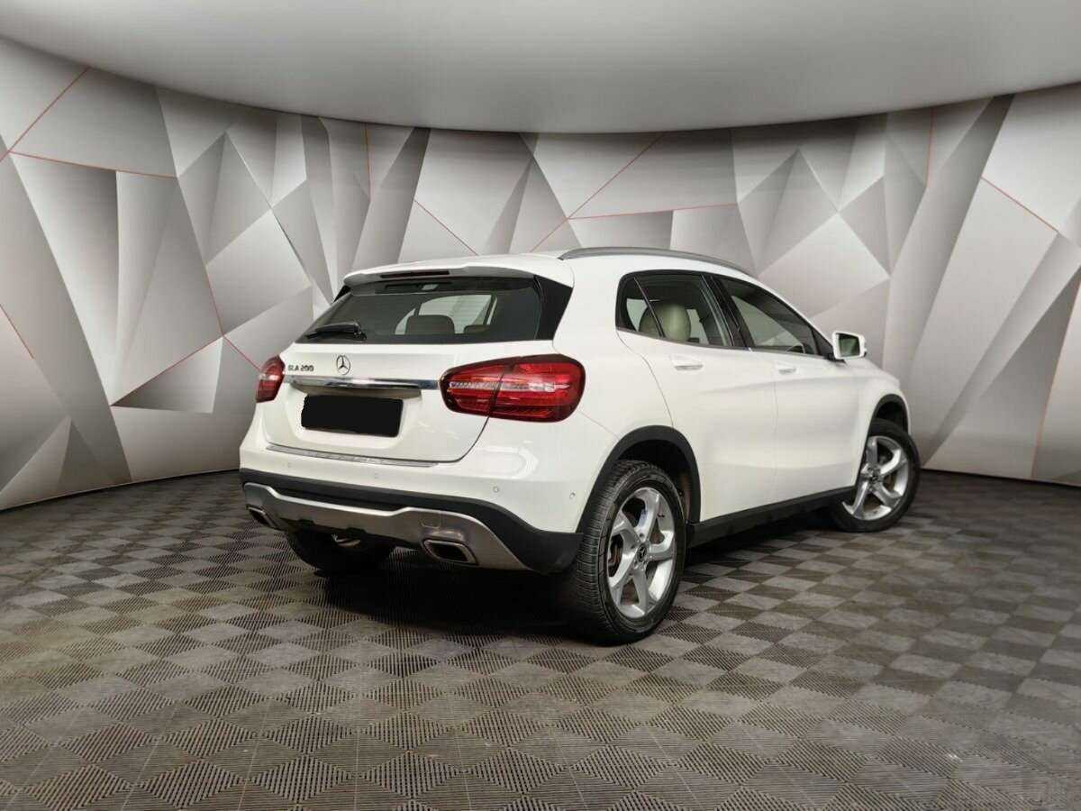 Купить Mercedes-Benz GLA с пробегом. Фото: #1