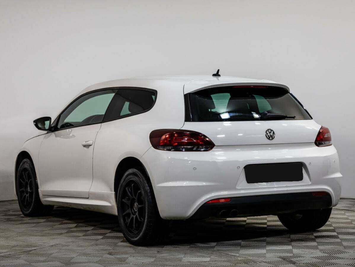Купить Volkswagen Scirocco с пробегом. Фото: #5