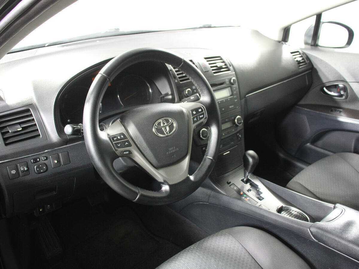 Купить Toyota Avensis с пробегом. Фото: #11
