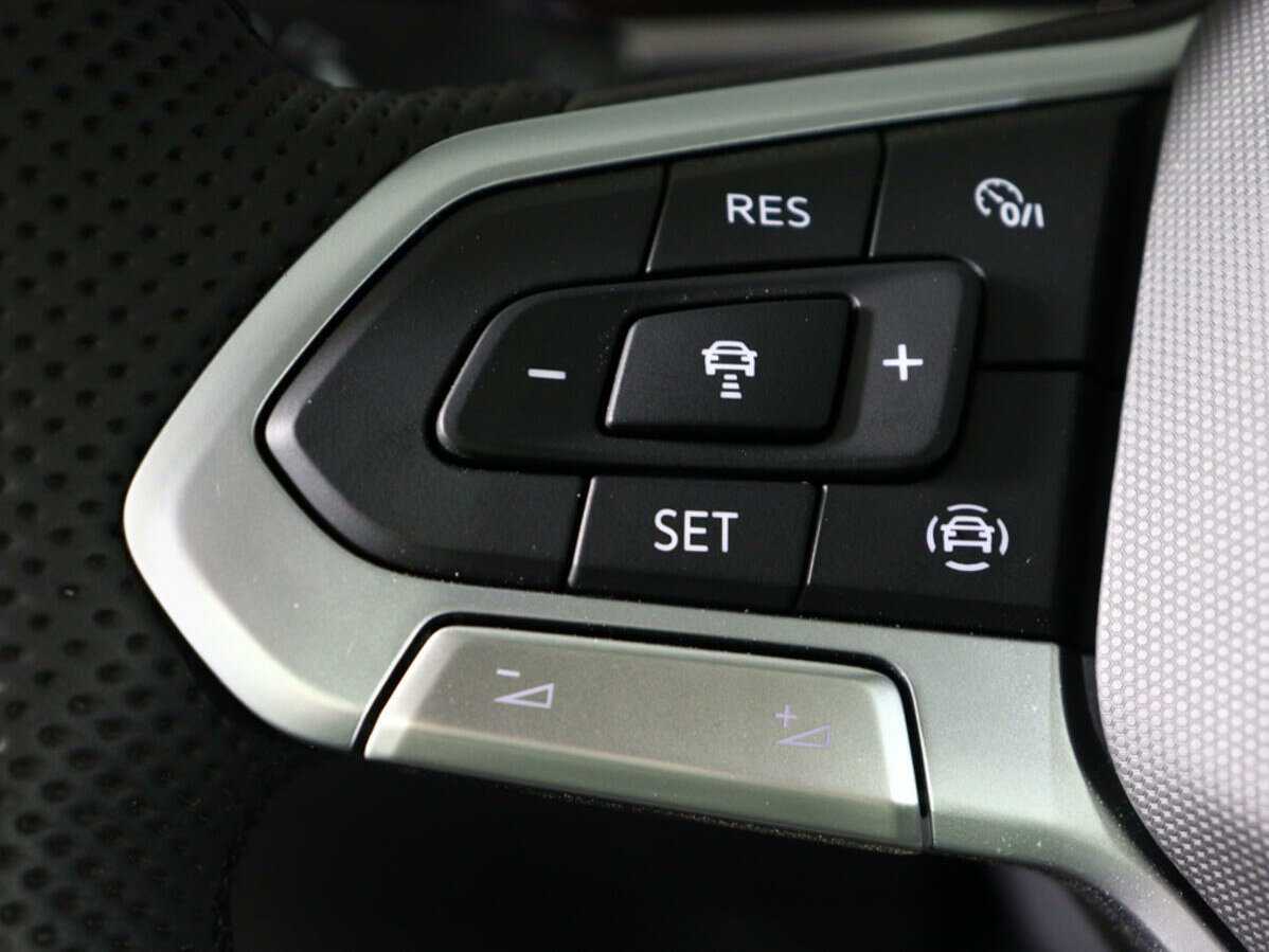 Купить Volkswagen Tiguan с пробегом. Фото: #21
