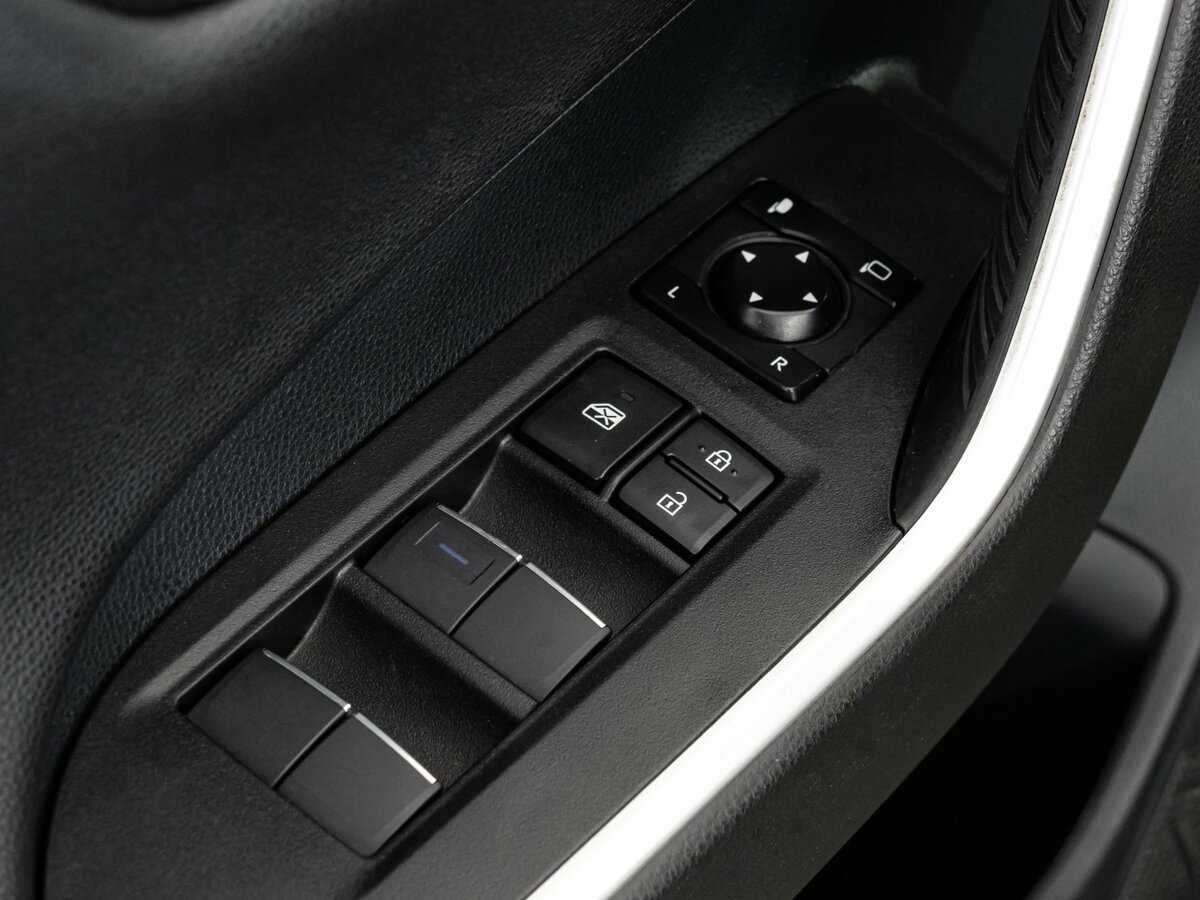 Купить Toyota RAV4 с пробегом. Фото: #15