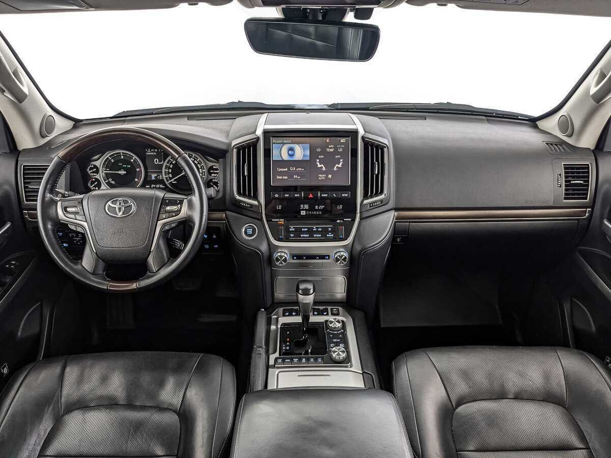 Купить Toyota Land Cruiser с пробегом. Фото: #9