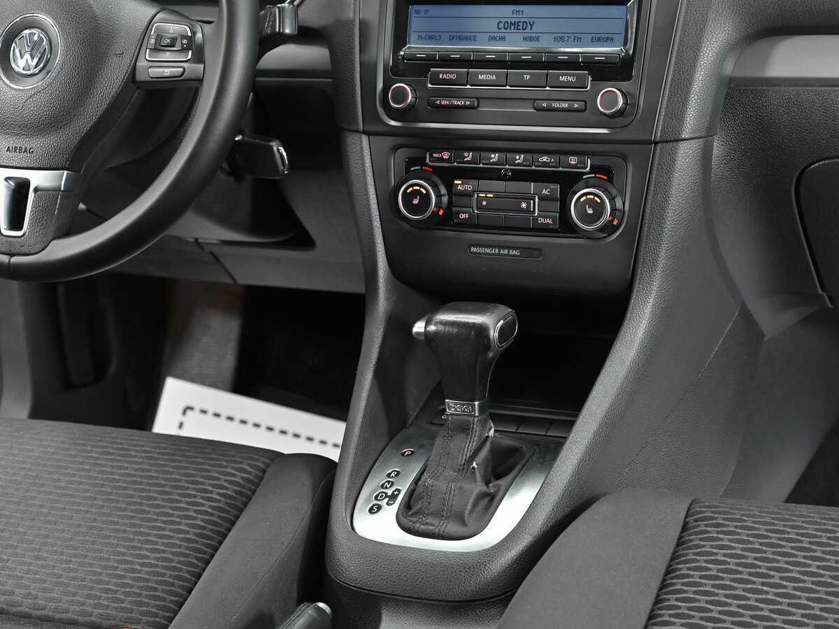 Купить Volkswagen Golf с пробегом. Фото: #7