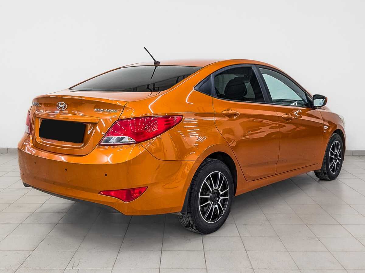 Купить Hyundai Solaris с пробегом. Фото: #4