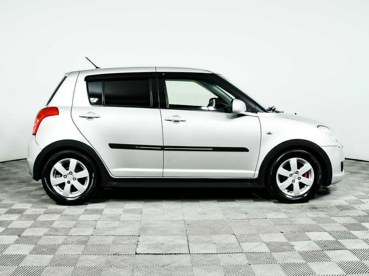 Купить Suzuki Swift с пробегом. Фото: #3