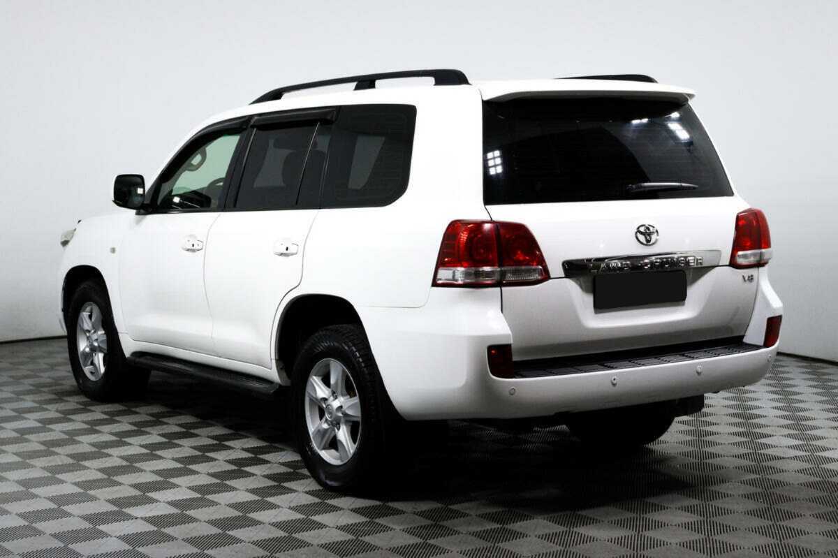 Купить Toyota Land Cruiser с пробегом. Фото: #6