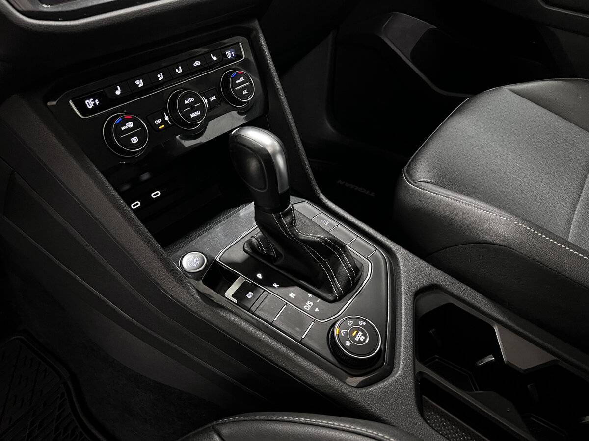 Купить Volkswagen Tiguan с пробегом. Фото: #18