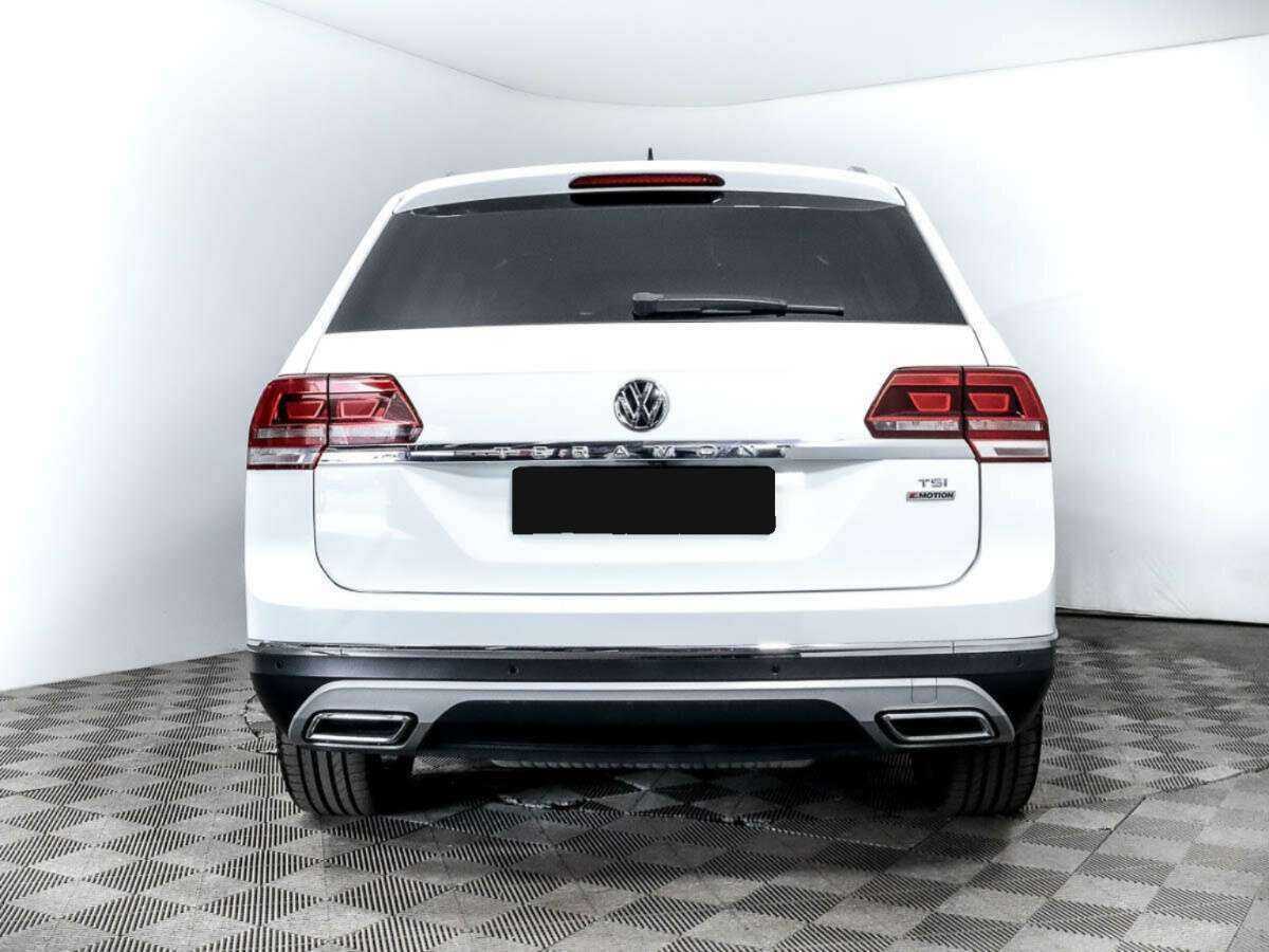 Купить Volkswagen Teramont с пробегом. Фото: #4