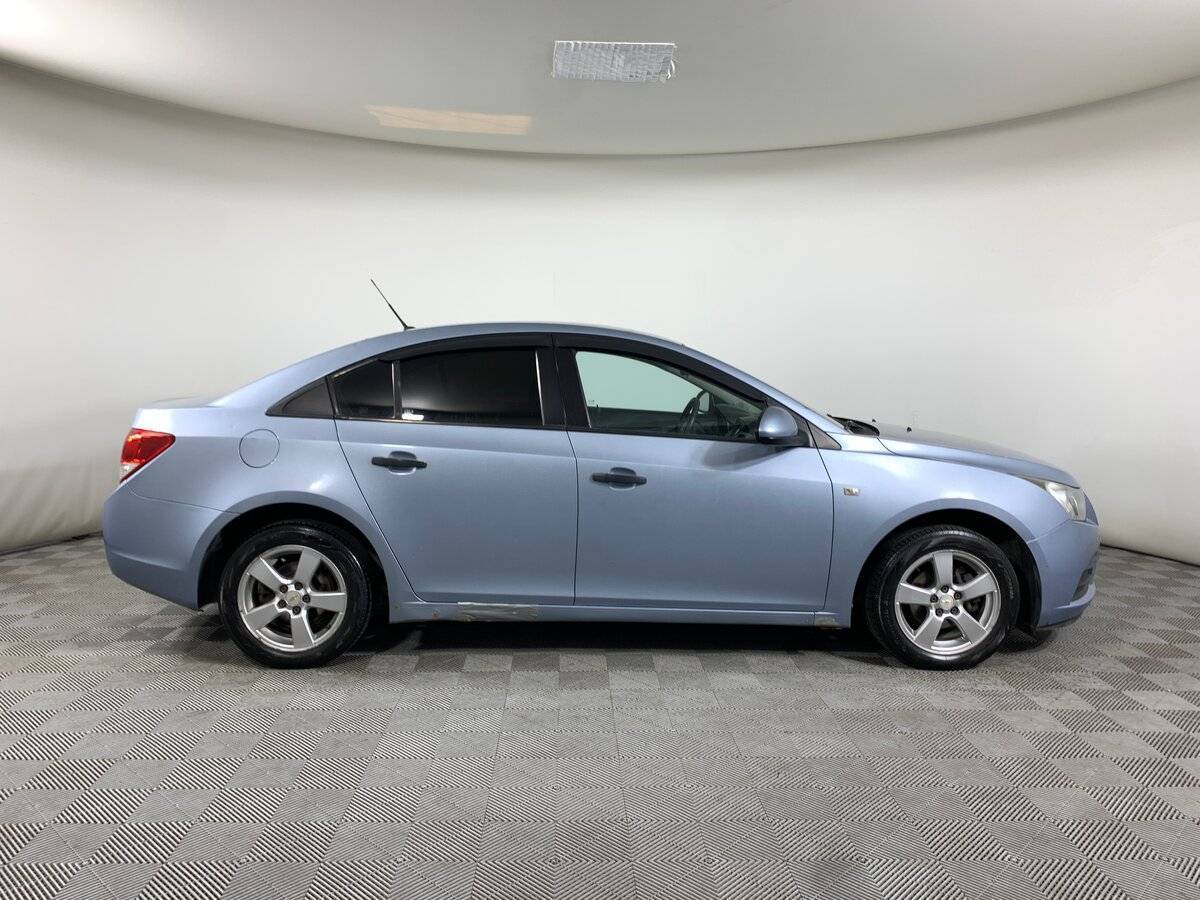 Купить Chevrolet Cruze с пробегом. Фото: #3