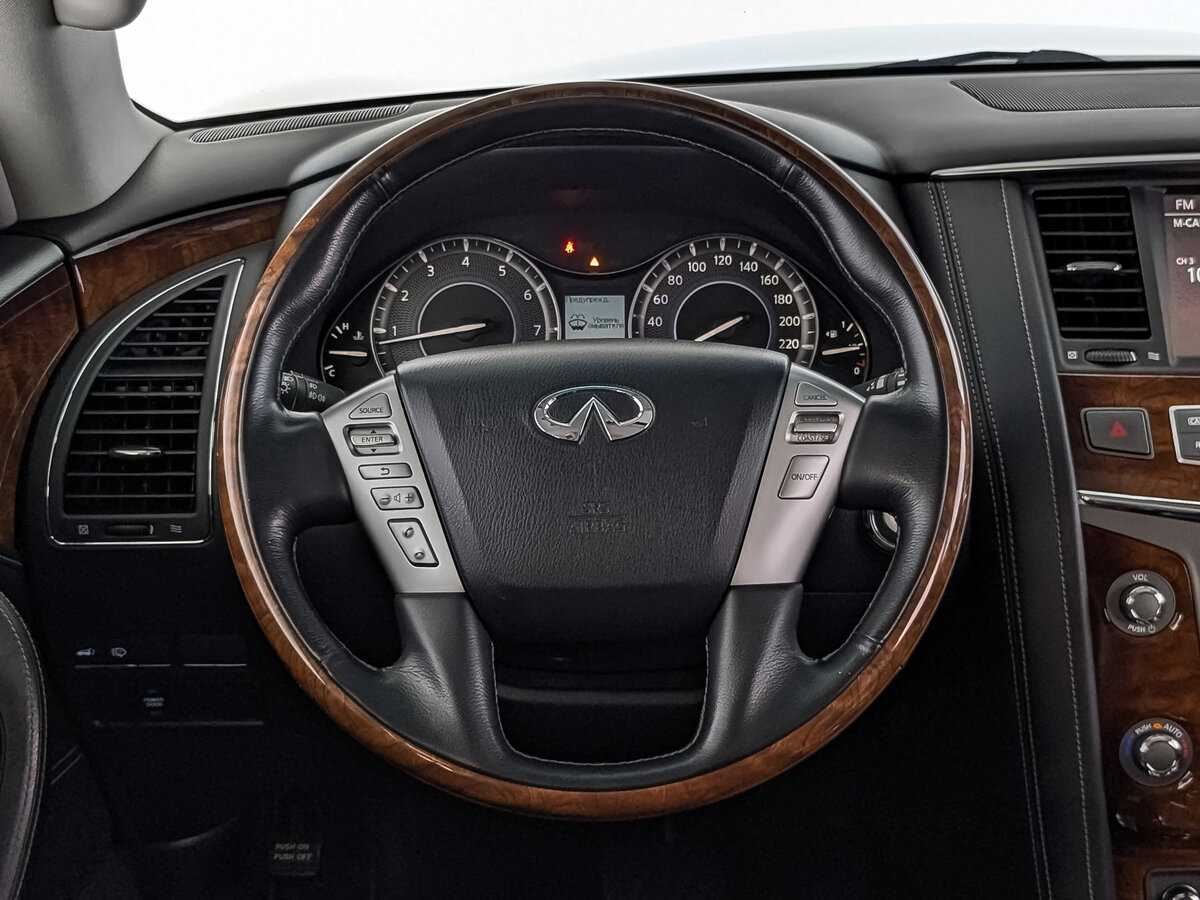 Купить Infiniti QX80 с пробегом. Фото: #17