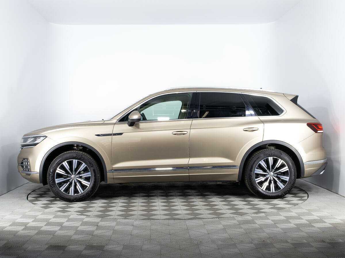 Купить Volkswagen Touareg с пробегом. Фото: #7