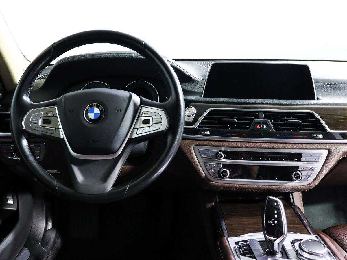 Купить BMW 7 серии с пробегом. Фото: #8