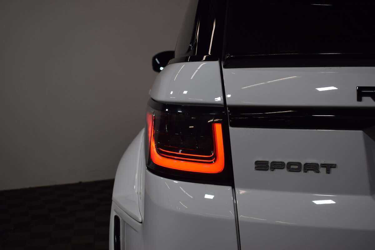 Купить Land Rover Range Rover Sport с пробегом. Фото: #33
